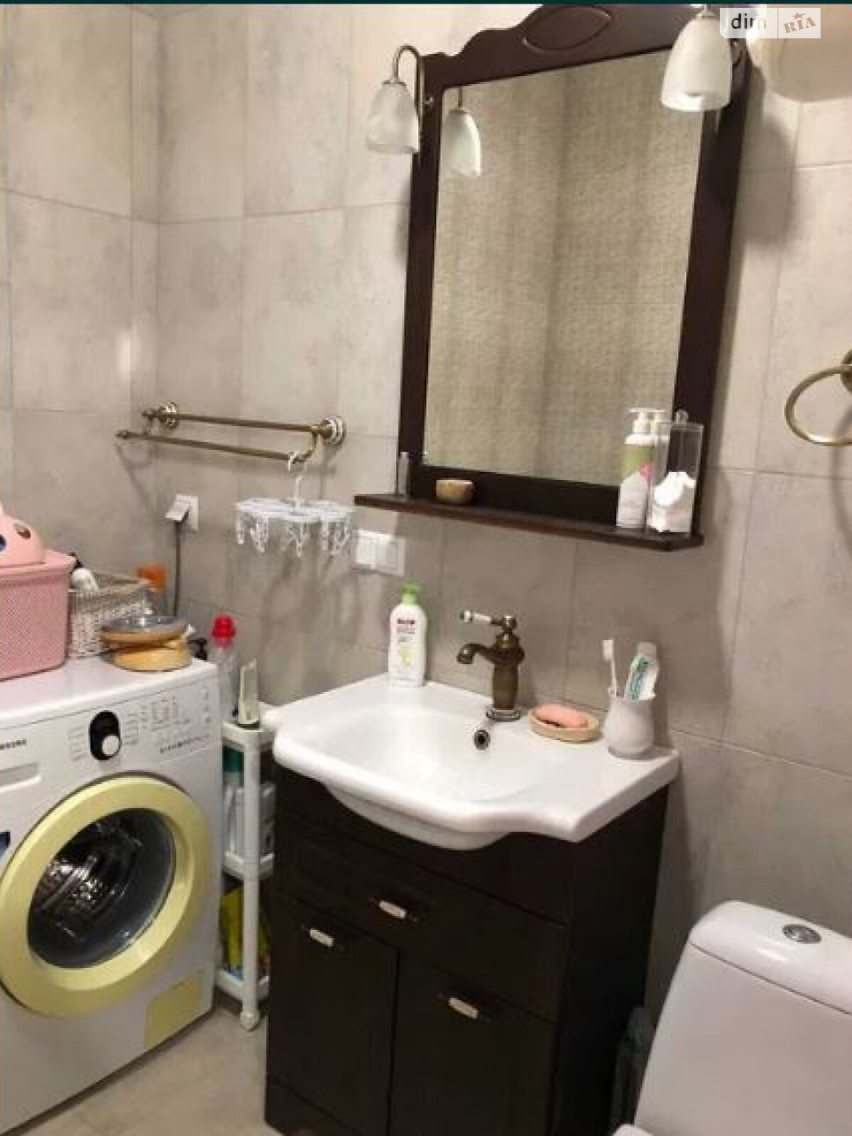 Продаж двокімнатної квартири в Одесі, на вул. Ярослава Баіса, район Пересипський фото 1 Продаж двокімнатної квартири в Одесі, на вул. Ярослава Баіса, район Пересипський фото 1