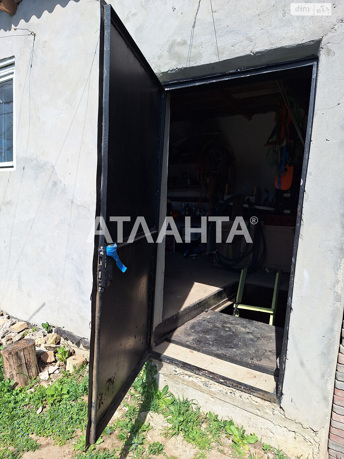 Продаж чотирикімнатної квартири в Одесі, на вул. Закарпатська, район Пересипський фото 1 Продаж чотирикімнатної квартири в Одесі, на вул. Закарпатська, район Пересипський фото 1