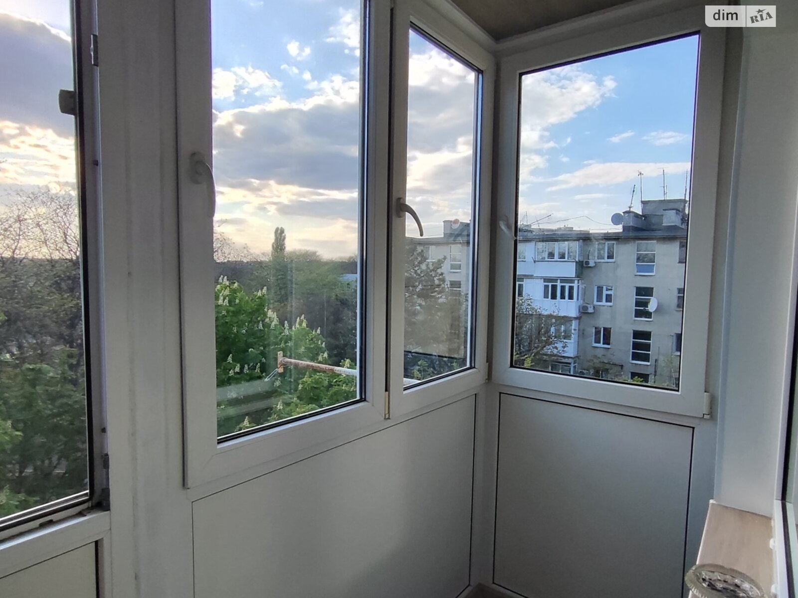 Продажа двухкомнатной квартиры в Одессе, на ул. Жемчужная, район Пересыпский фото 1 Продажа двухкомнатной квартиры в Одессе, на ул. Жемчужная, район Пересыпский фото 1