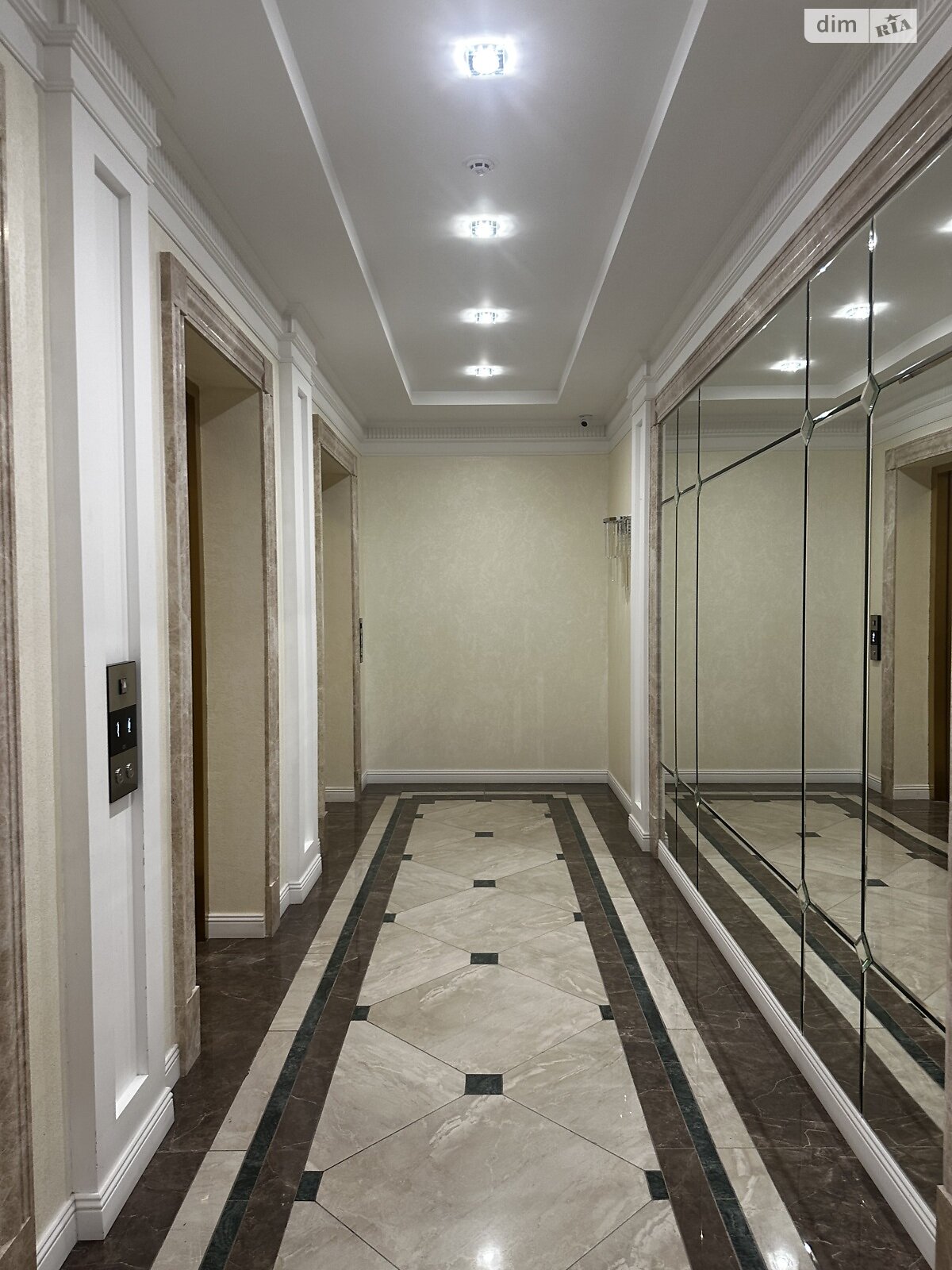 Продаж однокімнатної квартири в Одесі, на вул. Академіка Сахарова, район Пересипський фото 1 Продаж однокімнатної квартири в Одесі, на вул. Академіка Сахарова, район Пересипський фото 1