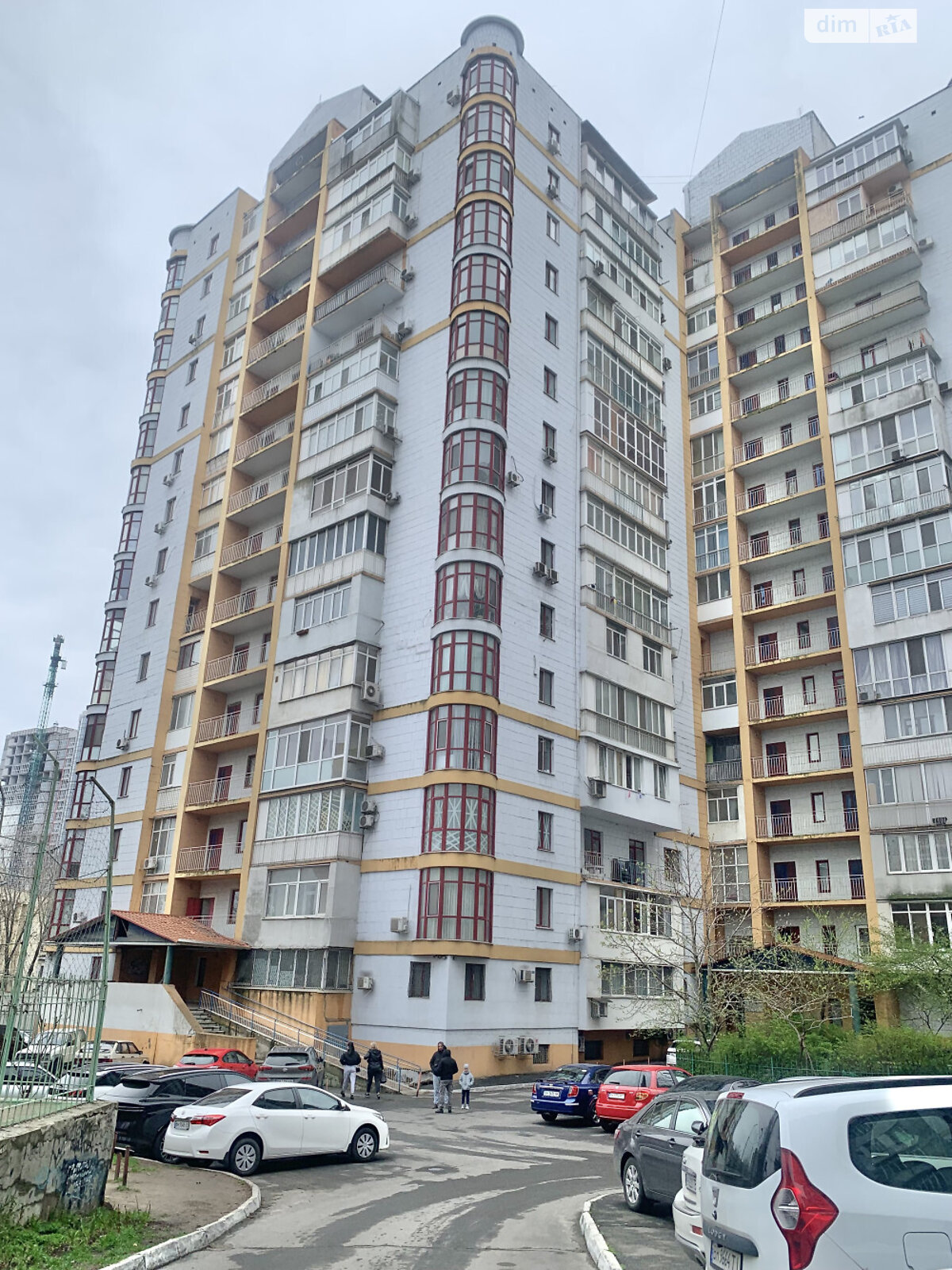 Продажа двухкомнатной квартиры в Одессе, на 4-я, район Пересыпский фото 1 Продажа двухкомнатной квартиры в Одессе, на 4-я, район Пересыпский фото 1