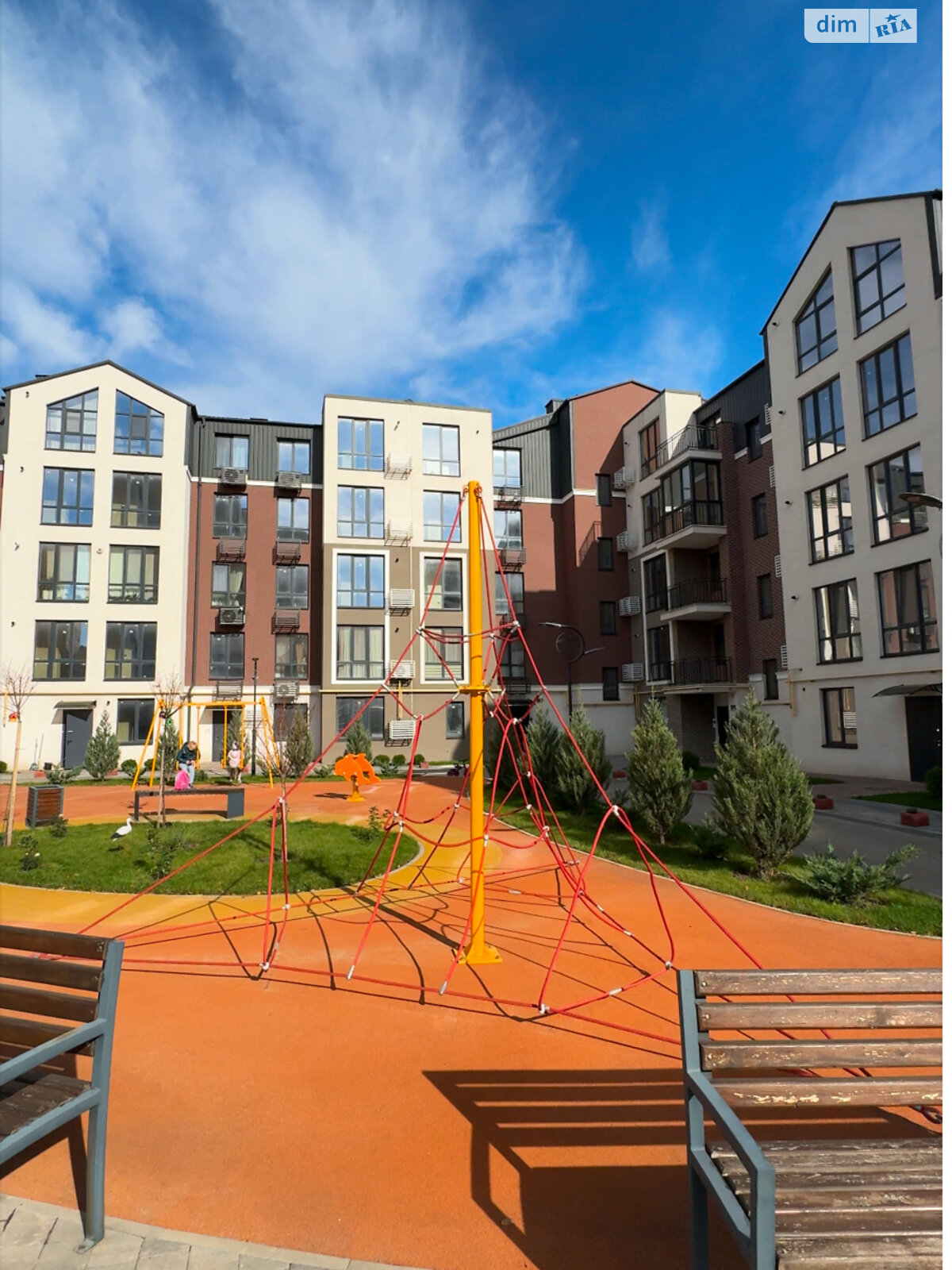 Продаж трикімнатної квартири в Одесі, на вул. Академіка Сахарова, район Пересипський фото 1