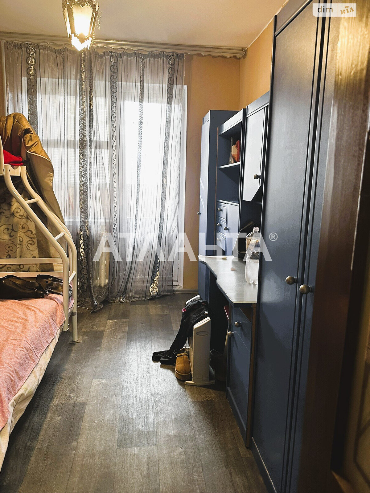 Продажа трехкомнатной квартиры в Одессе, на ул. Палия Семена, район Пересыпский фото 1