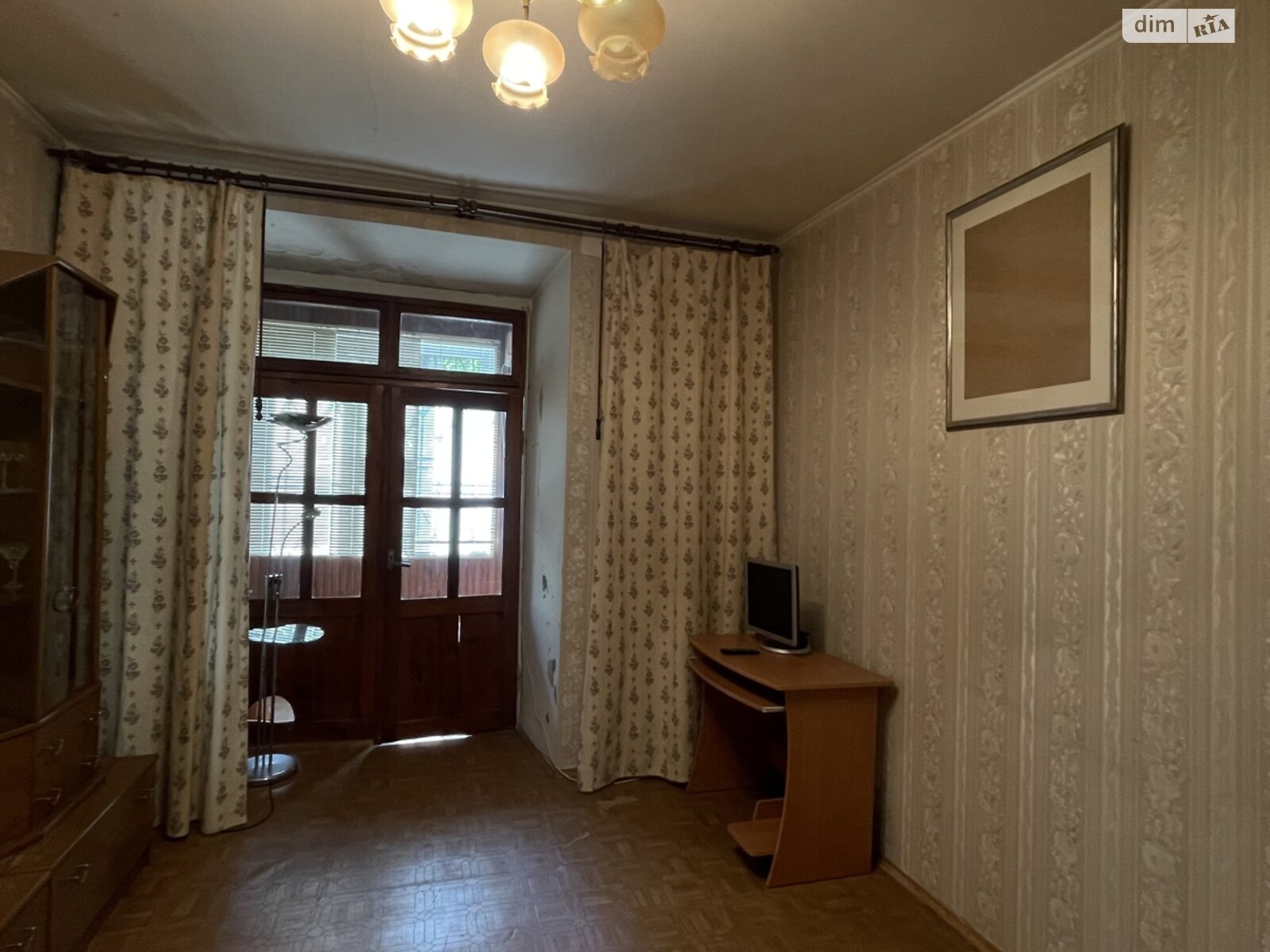 Продажа трехкомнатной квартиры в Одессе, на ул. Пироговская, фото 1 Продажа трехкомнатной квартиры в Одессе, на ул. Пироговская, фото 1