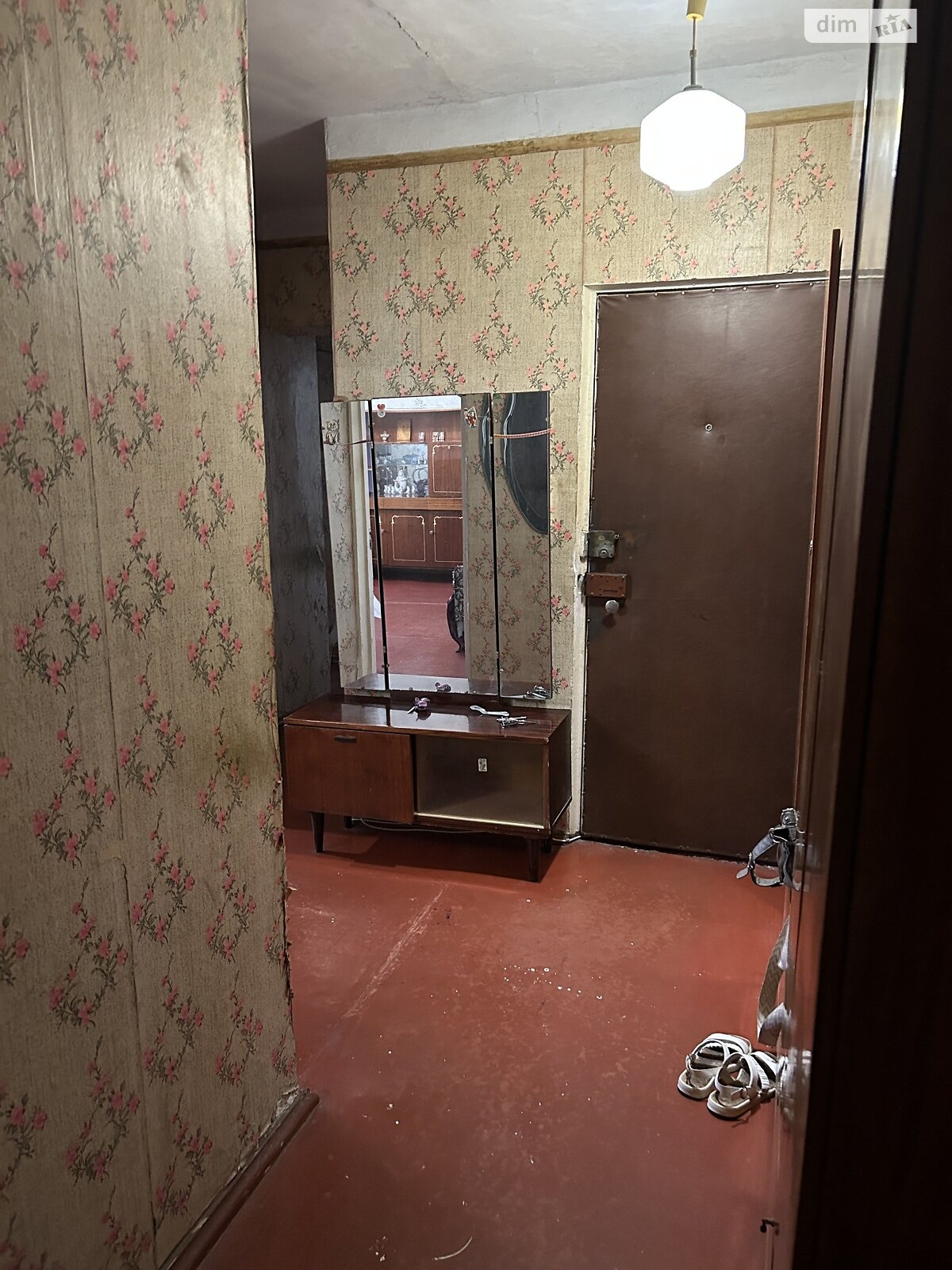 Продажа трехкомнатной квартиры в Одессе, на ул. 28-й Бригады, район Пересыпский фото 1 Продажа трехкомнатной квартиры в Одессе, на ул. 28-й Бригады, район Пересыпский фото 1