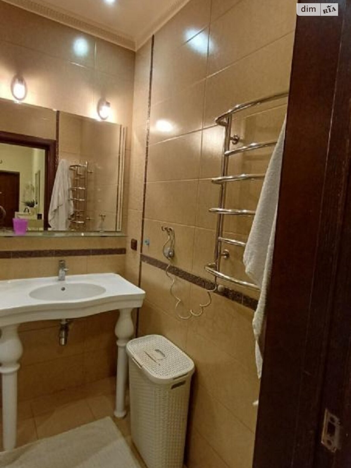 Продаж двокімнатної квартири в Одесі, на вул. Академіка Сахарова 20, район Містечко Котовського фото 1 Продаж двокімнатної квартири в Одесі, на вул. Академіка Сахарова 20, район Містечко Котовського фото 1