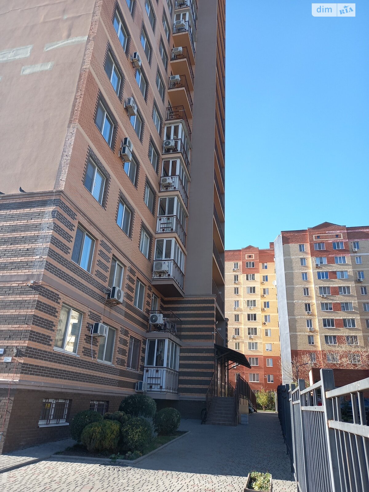 Продаж двокімнатної квартири в Одесі, на вул. Академіка Сахарова, район Містечко Котовського фото 1 Продаж двокімнатної квартири в Одесі, на вул. Академіка Сахарова, район Містечко Котовського фото 1