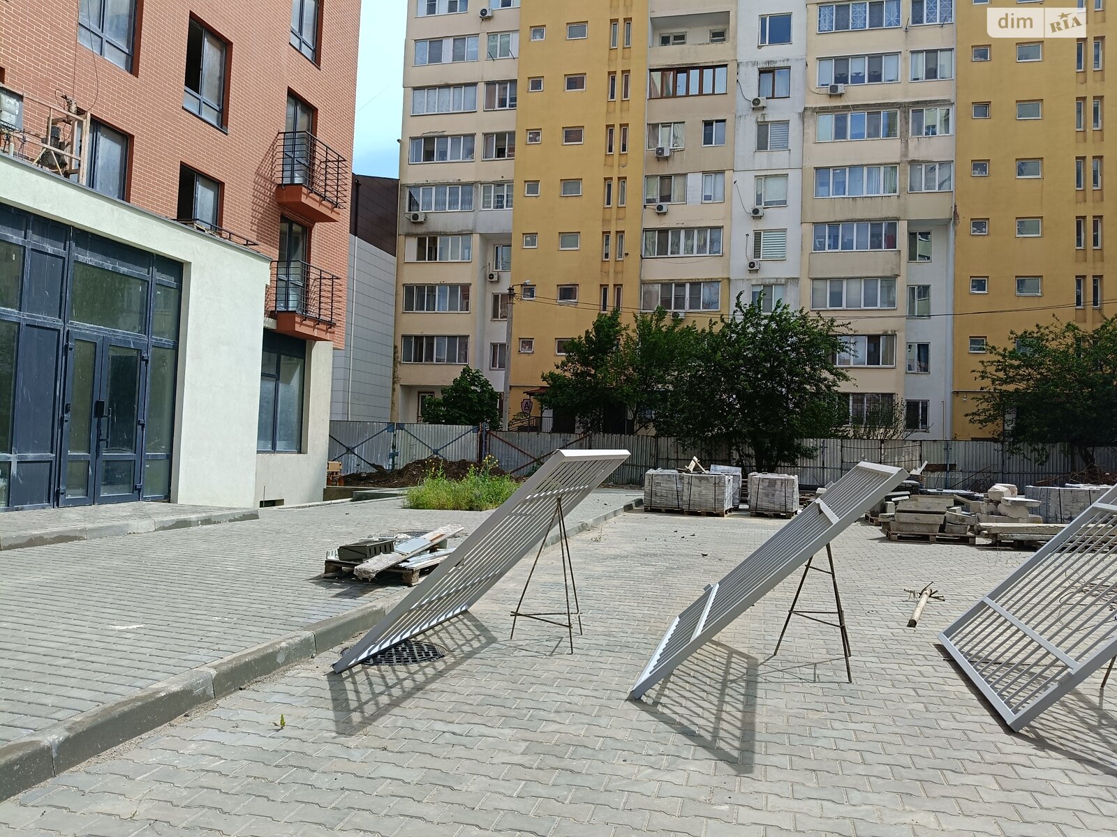 Продажа однокомнатной квартиры в Одессе, на ул. Академика Сахарова, район Пересыпский фото 1 Продажа однокомнатной квартиры в Одессе, на ул. Академика Сахарова, район Пересыпский фото 1