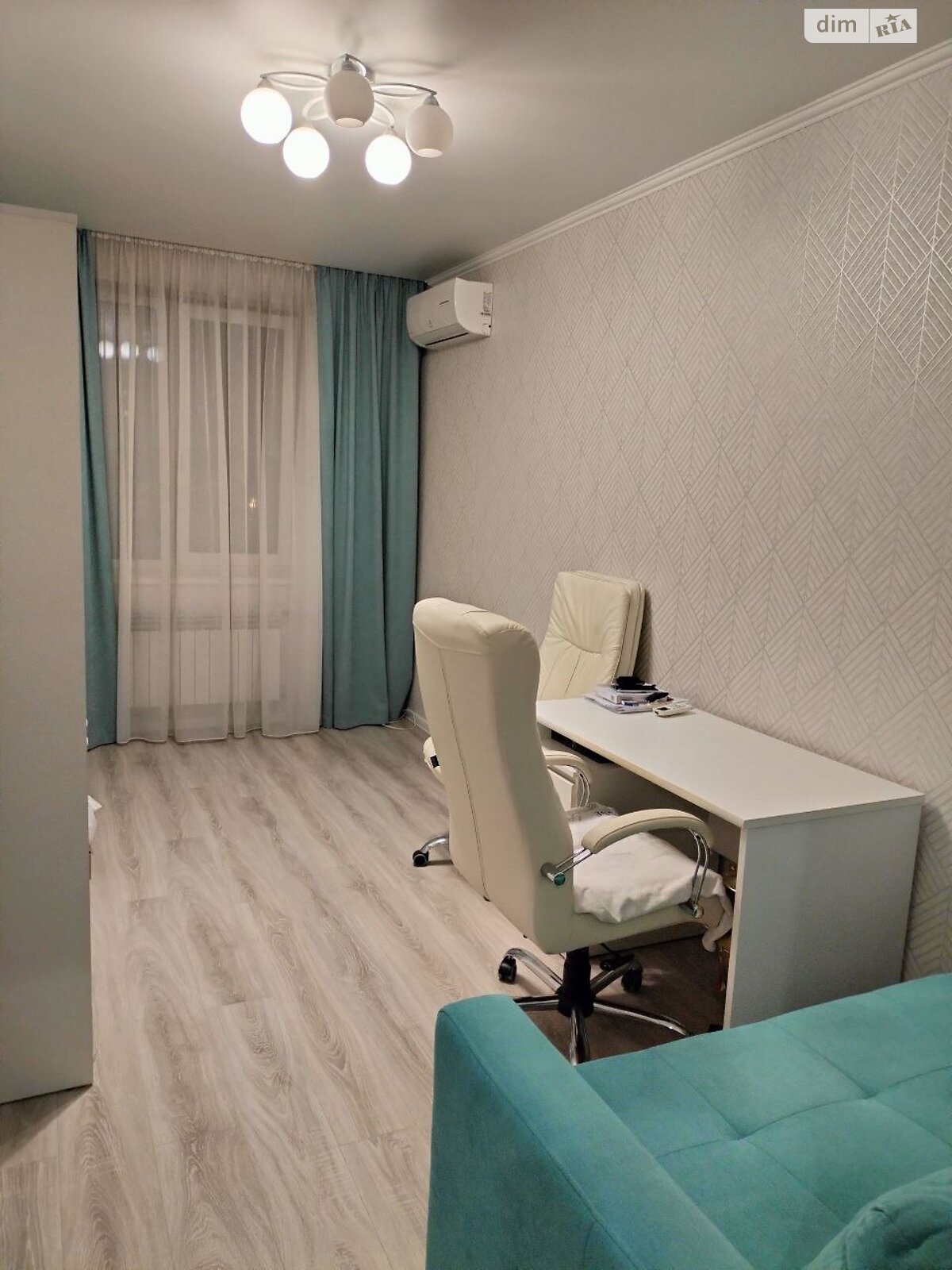 Продажа двухкомнатной квартиры в Одессе, на ул. Академика Заболотного 79, район Поселок Котовского фото 1 Продажа двухкомнатной квартиры в Одессе, на ул. Академика Заболотного 79, район Поселок Котовского фото 1