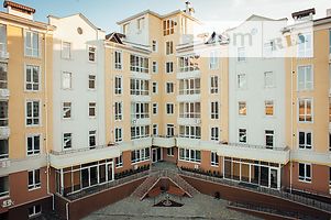 Продажа трехкомнатной квартиры в Одессе, на ул. Владислава Бувалкина 58, район Поселок Котовского фото 2