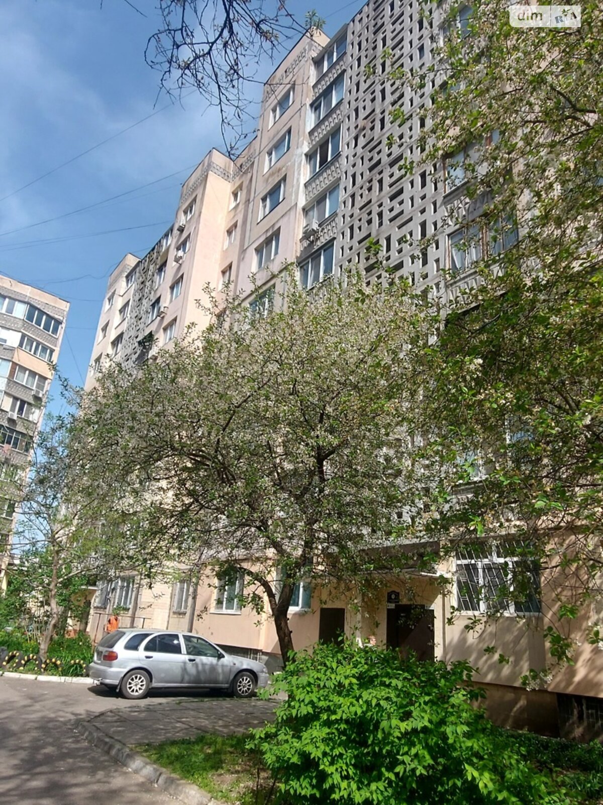 Продажа трехкомнатной квартиры в Одессе, на ул. Героев обороны Одессы 32, район Хаджибейский фото 1