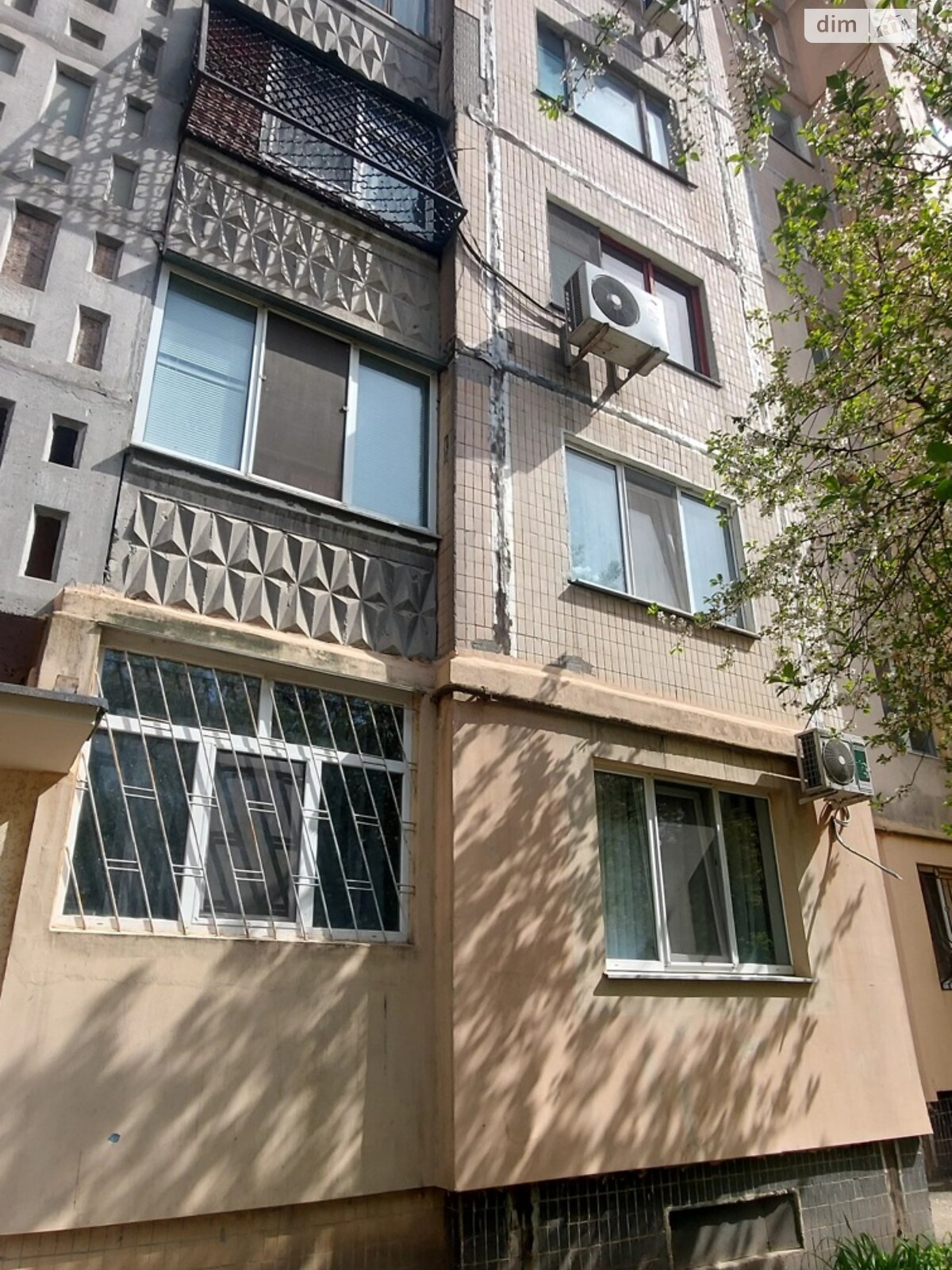 Продажа трехкомнатной квартиры в Одессе, на ул. Героев обороны Одессы 32, район Хаджибейский фото 1