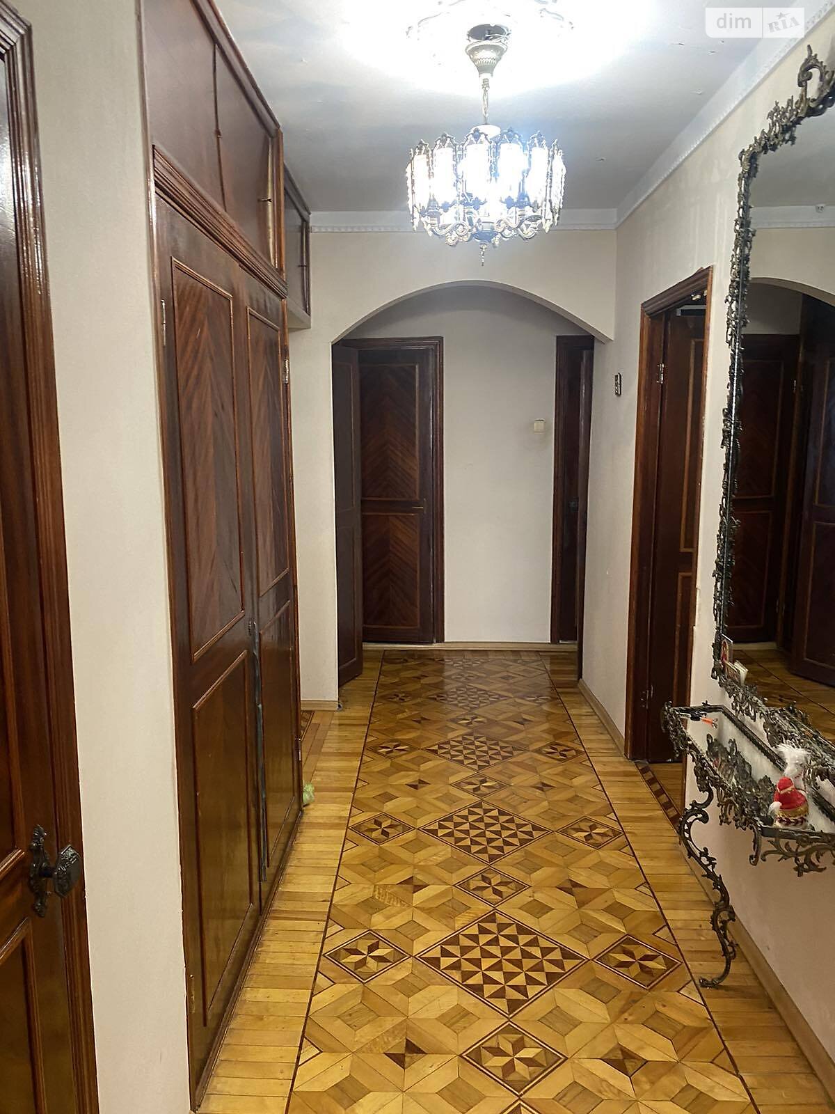 Продажа трехкомнатной квартиры в Одессе, на просп. Князя Владимира Великого, район Поселок Котовского фото 1 Продажа трехкомнатной квартиры в Одессе, на просп. Князя Владимира Великого, район Поселок Котовского фото 1