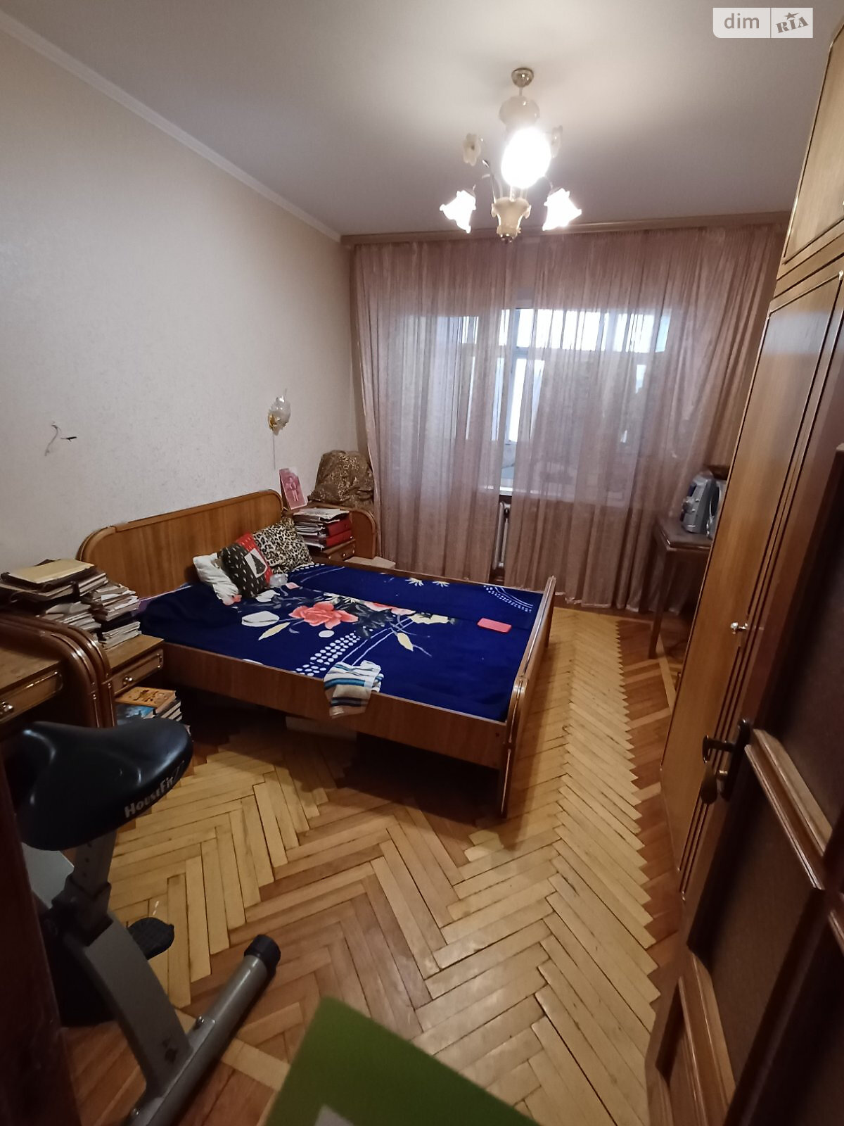 Продажа трехкомнатной квартиры в Одессе, на просп. Князя Владимира Великого, район Поселок Котовского фото 1 Продажа трехкомнатной квартиры в Одессе, на просп. Князя Владимира Великого, район Поселок Котовского фото 1
