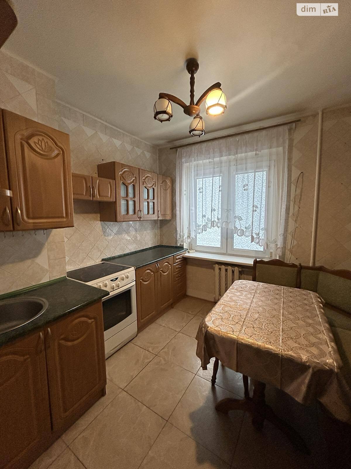 Продажа трехкомнатной квартиры в Одессе, на просп. Князя Владимира Великого 129, кв. 80, район Поселок Котовского фото 1 Продажа трехкомнатной квартиры в Одессе, на просп. Князя Владимира Великого 129, кв. 80, район Поселок Котовского фото 1