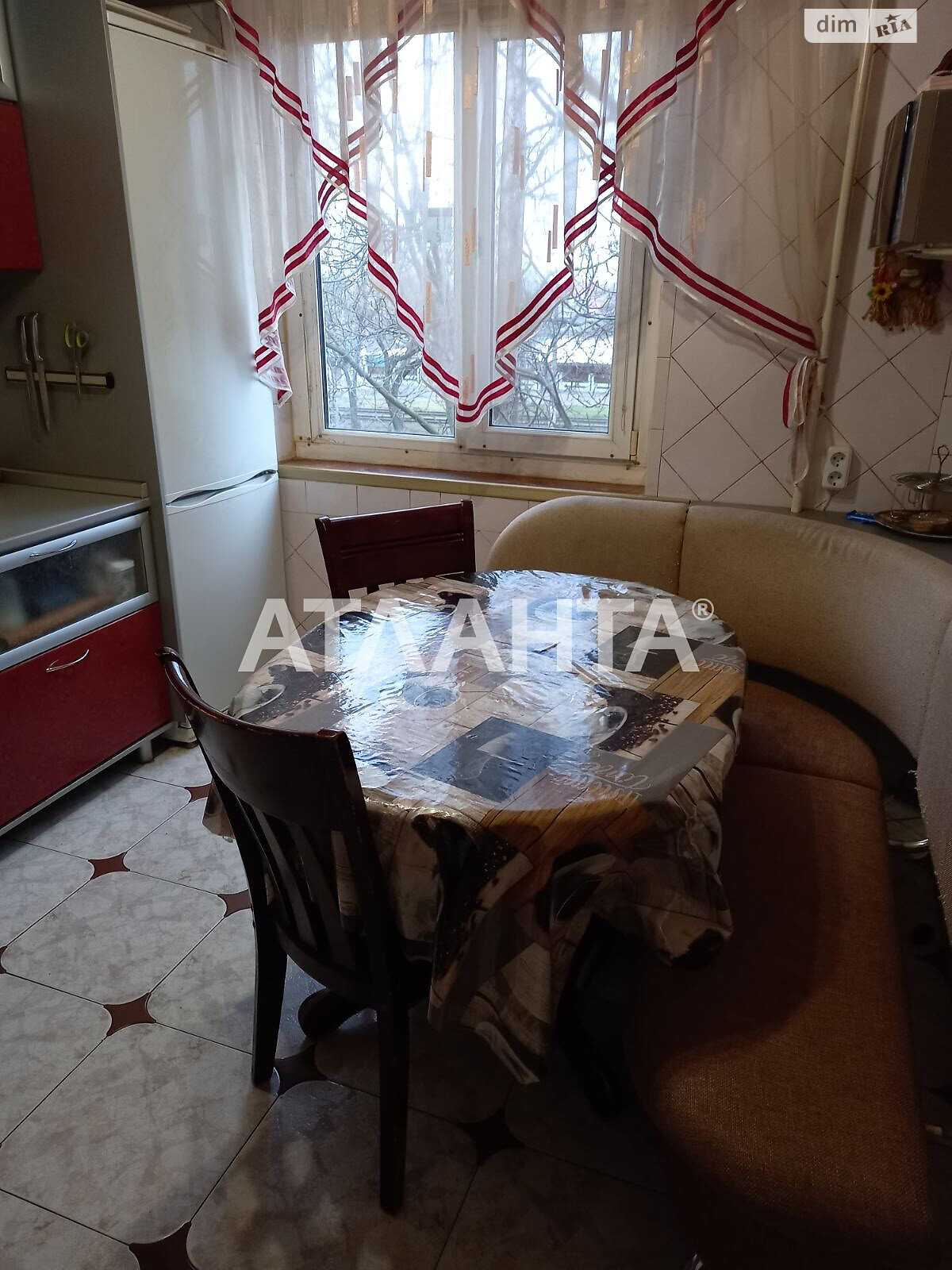Продаж трикімнатної квартири в Одесі, на просп. Князя Володимира Великого, район Містечко Котовського фото 1 Продаж трикімнатної квартири в Одесі, на просп. Князя Володимира Великого, район Містечко Котовського фото 1