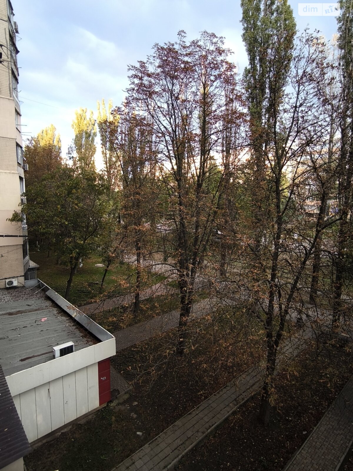 Продажа трехкомнатной квартиры в Одессе, на просп. Князя Владимира Великого, район Поселок Котовского фото 1 Продажа трехкомнатной квартиры в Одессе, на просп. Князя Владимира Великого, район Поселок Котовского фото 1