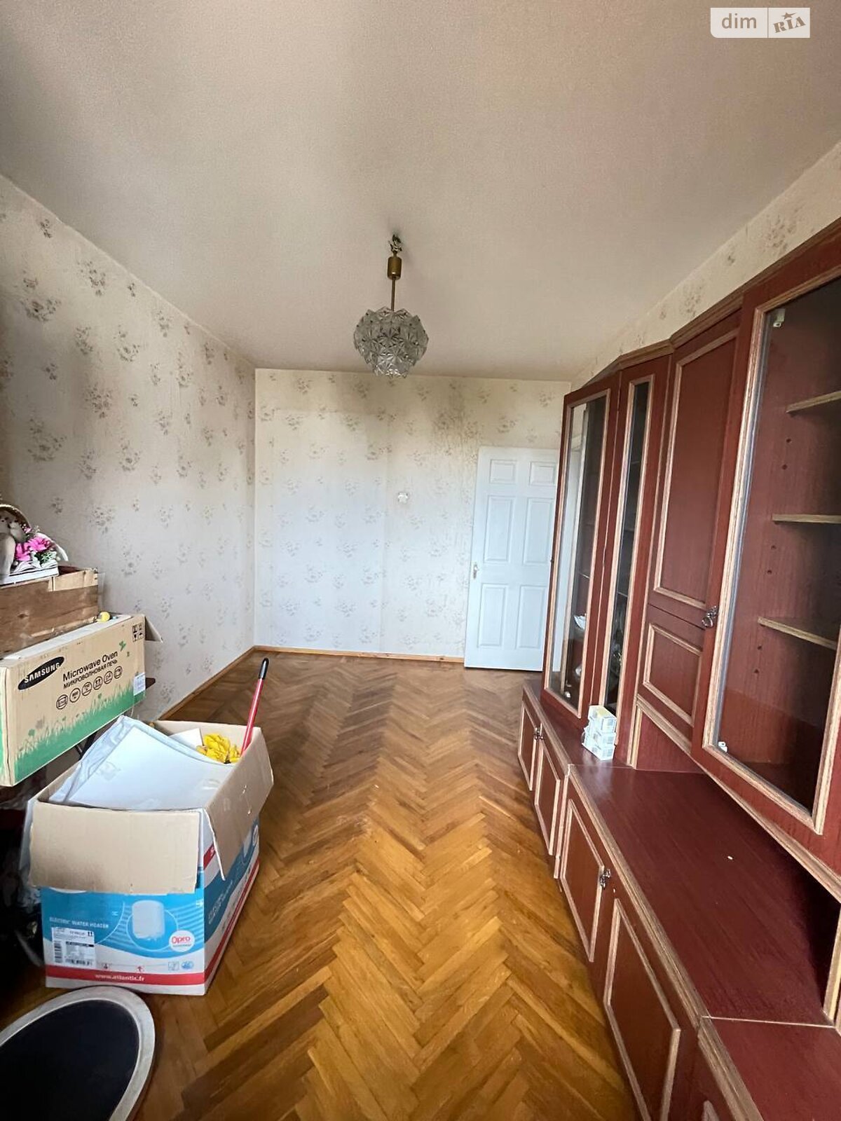 Продаж чотирикімнатної квартири в Одесі, на вул. Кримська, район Містечко Котовського фото 1 Продаж чотирикімнатної квартири в Одесі, на вул. Кримська, район Містечко Котовського фото 1