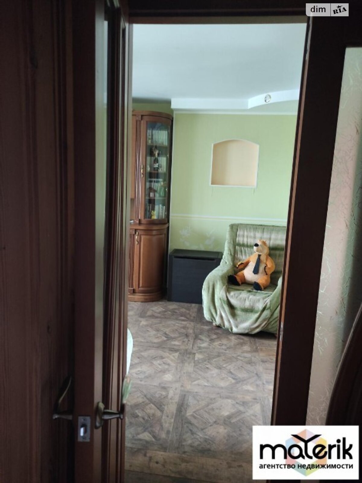Продажа трехкомнатной квартиры в Одессе, на дор. Николаевская, район Поселок Котовского фото 1