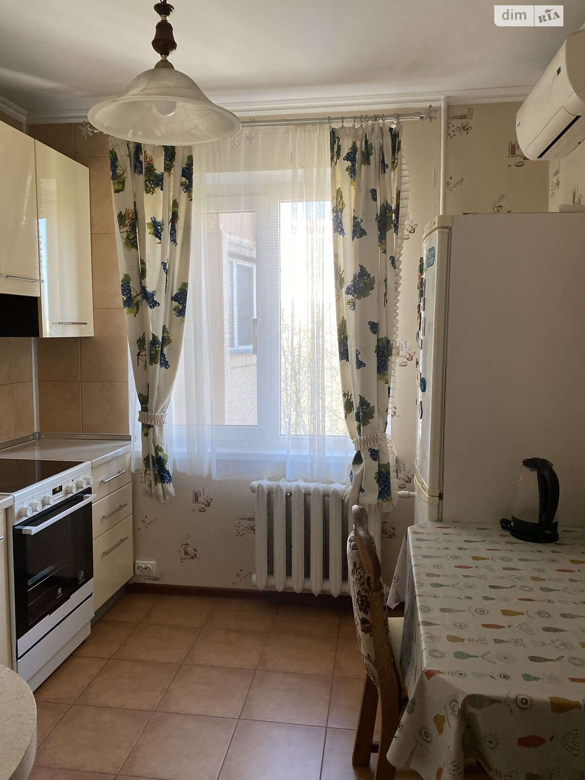 Продажа трехкомнатной квартиры в Одессе, на ул. Палия Семена 64, район Поселок Котовского фото 1 Продажа трехкомнатной квартиры в Одессе, на ул. Палия Семена 64, район Поселок Котовского фото 1