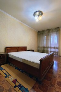 Продаж трикімнатної квартири в Одесі, на вул. Палія Семена 108, район Містечко Котовського фото 2