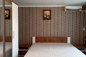 Продаж трикімнатної квартири в Одесі, на вул. Владислава Бувалкіна 31, район Містечко Котовського фото 2