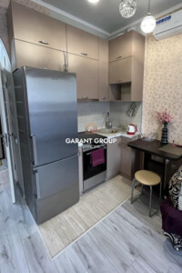 Продажа однокомнатной квартиры в Крыжановка, на ул. Защитников Украины, фото 2