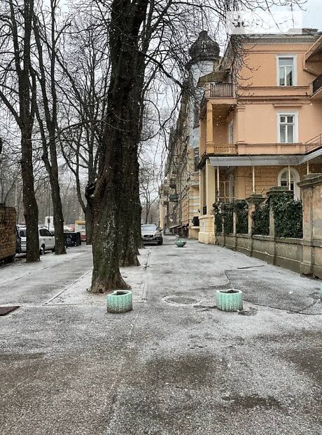 Продажа четырехкомнатной квартиры в Одессе, на ул. Маразлиевская район Приморский фото 1 Продажа четырехкомнатной квартиры в Одессе, на ул. Маразлиевская район Приморский фото 1