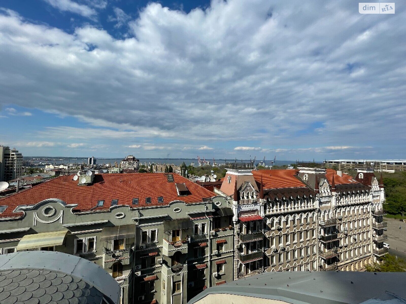 Продаж чотирикімнатної квартири в Одесі, на пров. Сабанський, район Приморський фото 1