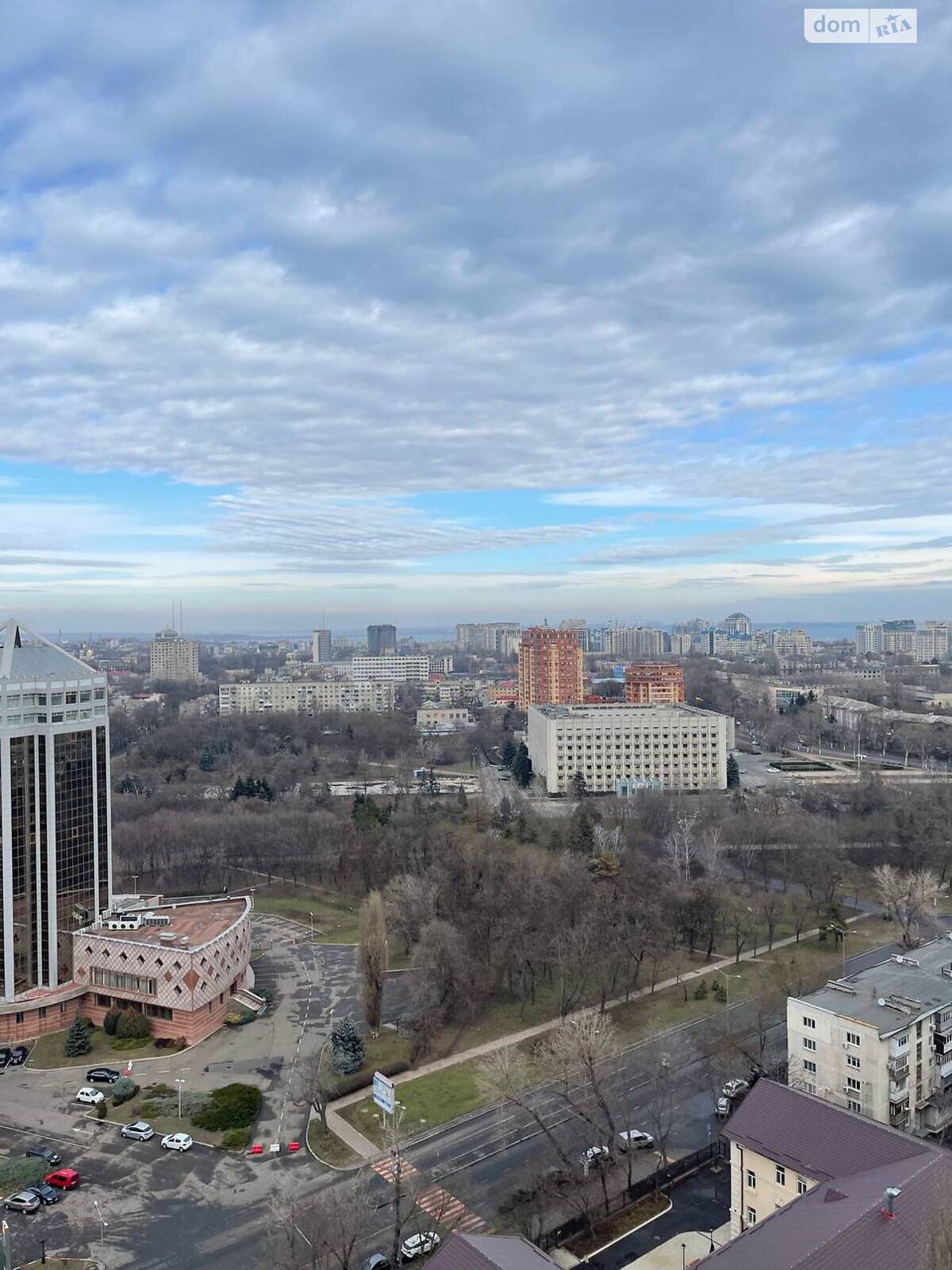 Продажа двухкомнатной квартиры в Одессе, на просп. Гагарина, район Приморский фото 1 Продажа двухкомнатной квартиры в Одессе, на просп. Гагарина, район Приморский фото 1