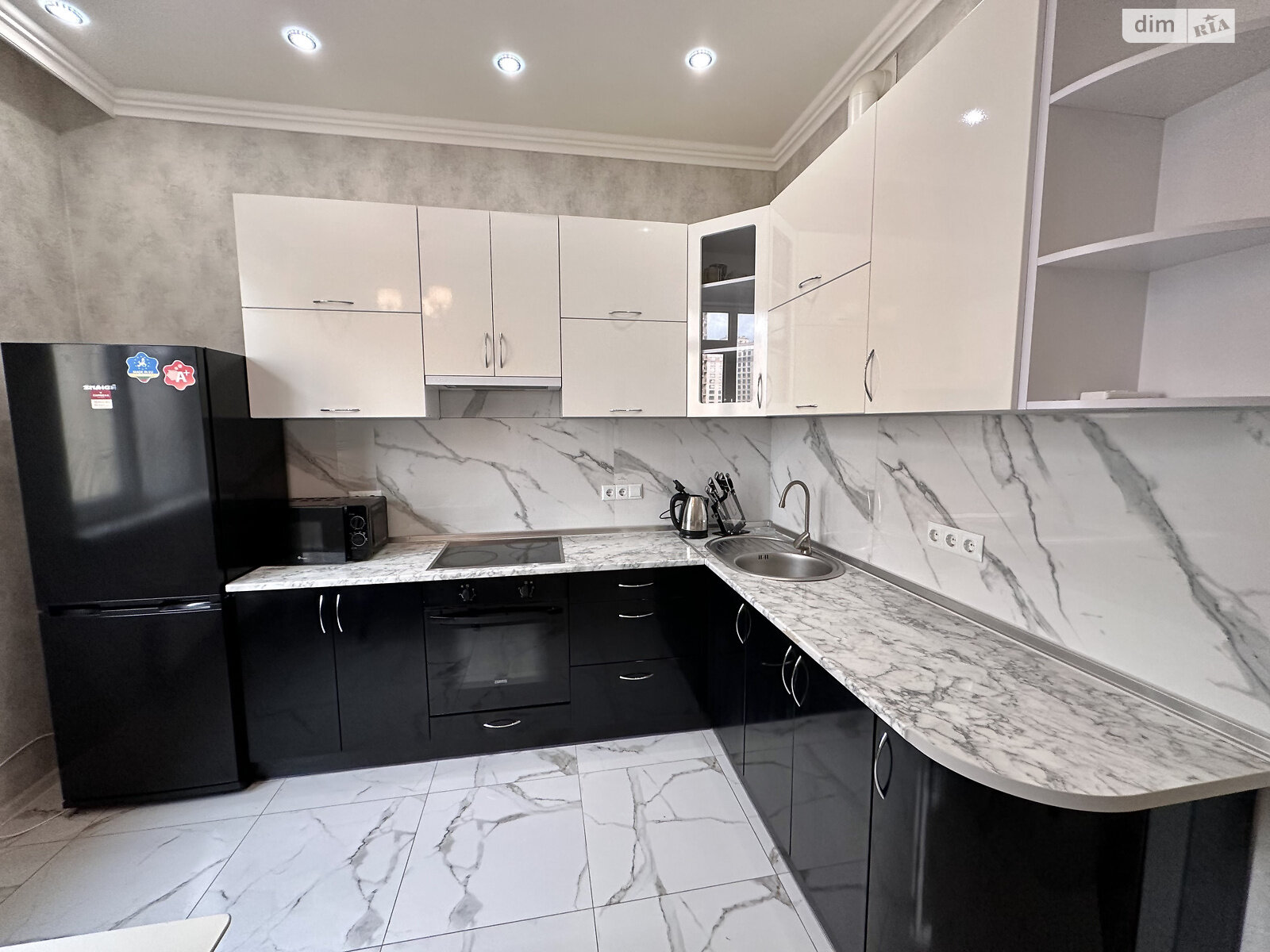 Продажа однокомнатной квартиры в Одессе, на плато Аркадийское 5Б, район Приморский фото 1 Продажа однокомнатной квартиры в Одессе, на плато Аркадийское 5Б, район Приморский фото 1