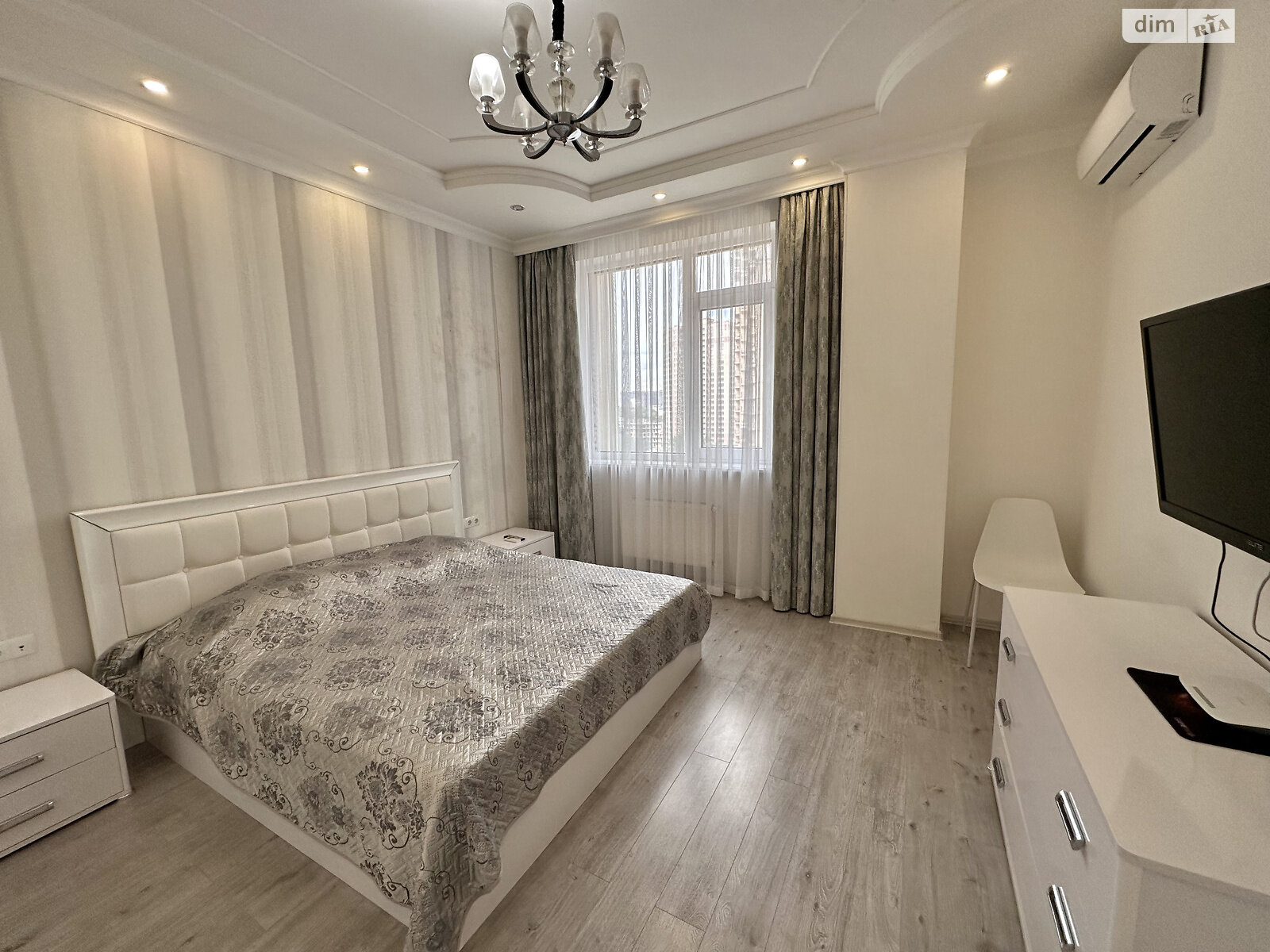 Продажа однокомнатной квартиры в Одессе, на плато Аркадийское 5Б, район Приморский фото 1 Продажа однокомнатной квартиры в Одессе, на плато Аркадийское 5Б, район Приморский фото 1