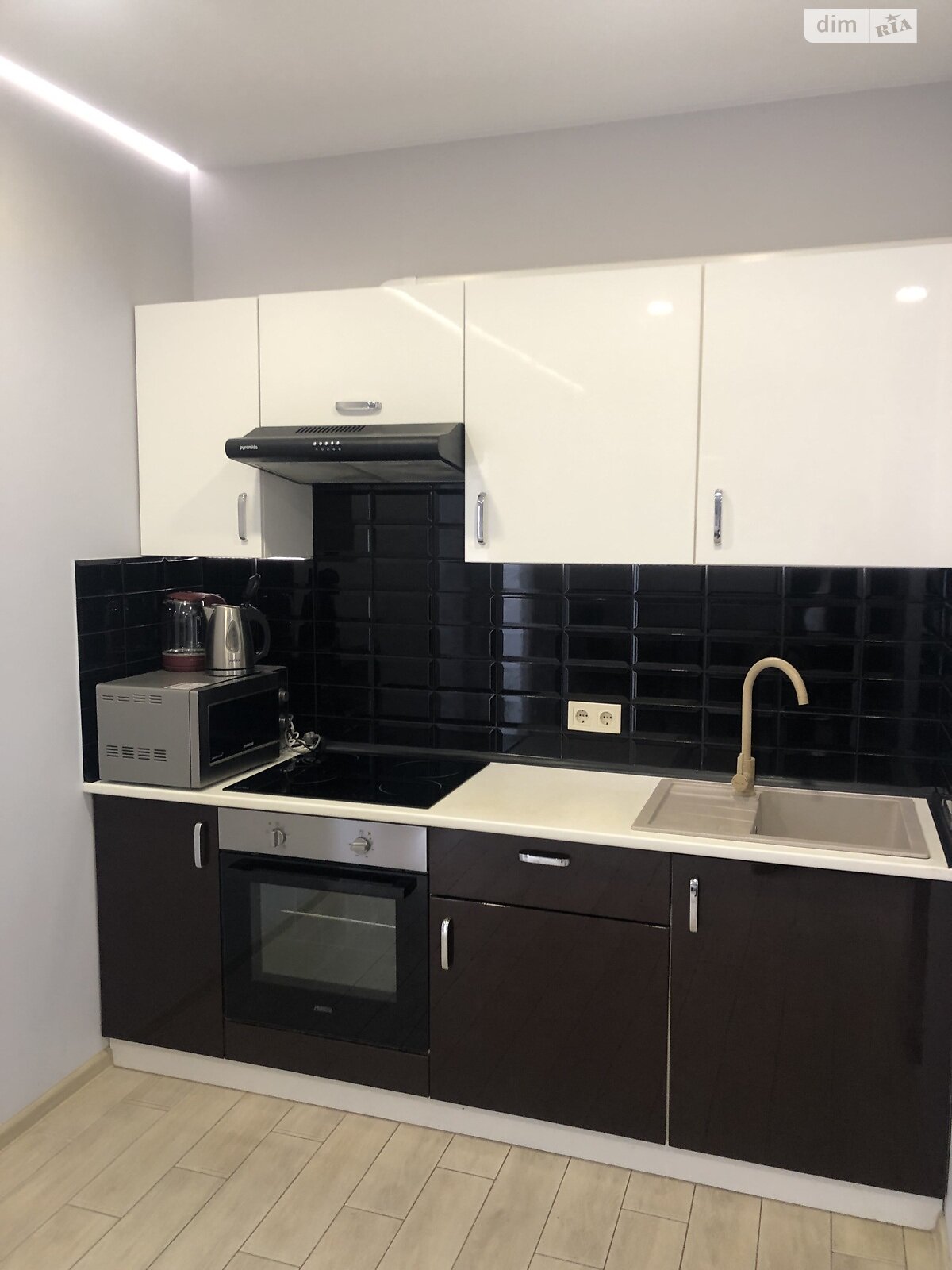 Продажа однокомнатной квартиры в Одессе, на ул. Академика Сахарова 3Г, кв. 300, район Пересыпский фото 1 Продажа однокомнатной квартиры в Одессе, на ул. Академика Сахарова 3Г, кв. 300, район Пересыпский фото 1