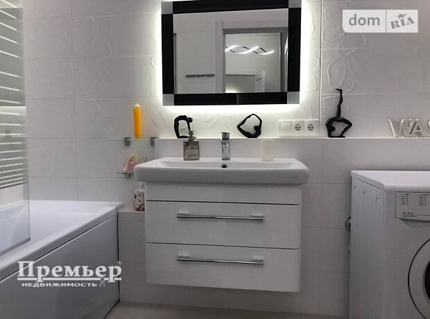 Продажа двухкомнатной квартиры в Одессе, на ул. Каманина район Приморский фото 1 Продажа двухкомнатной квартиры в Одессе, на ул. Каманина район Приморский фото 1