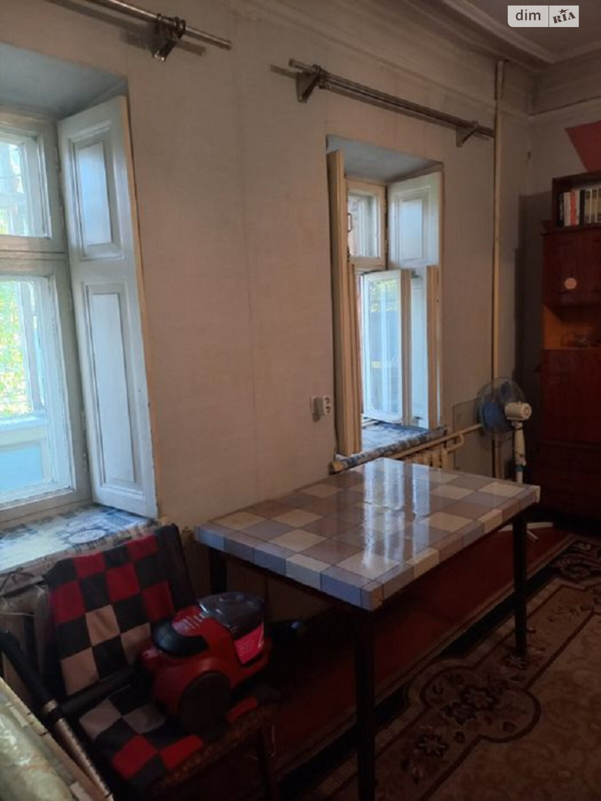 Продаж однокімнатної квартири в Одесі, на вул. Манежна 26, район Приморський фото 1
