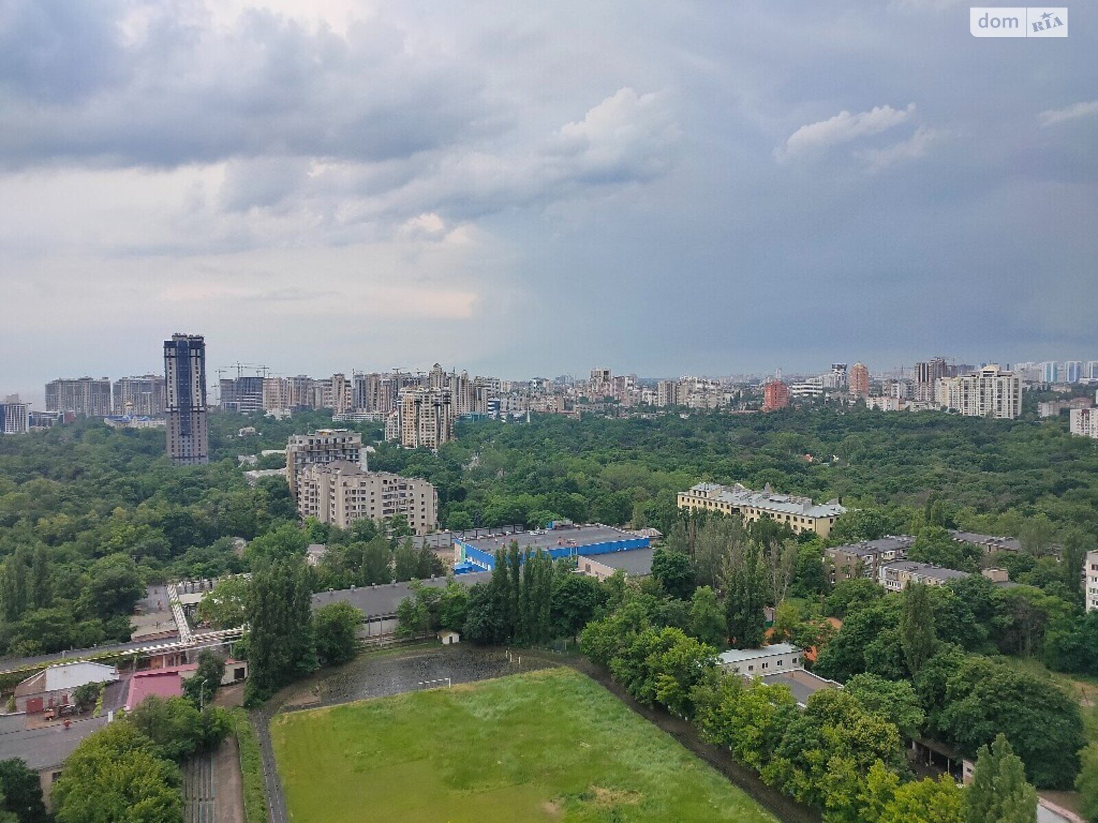 Продаж п`ятикімнатної квартири в Одесі, на бул. Французький, район Приморський фото 1