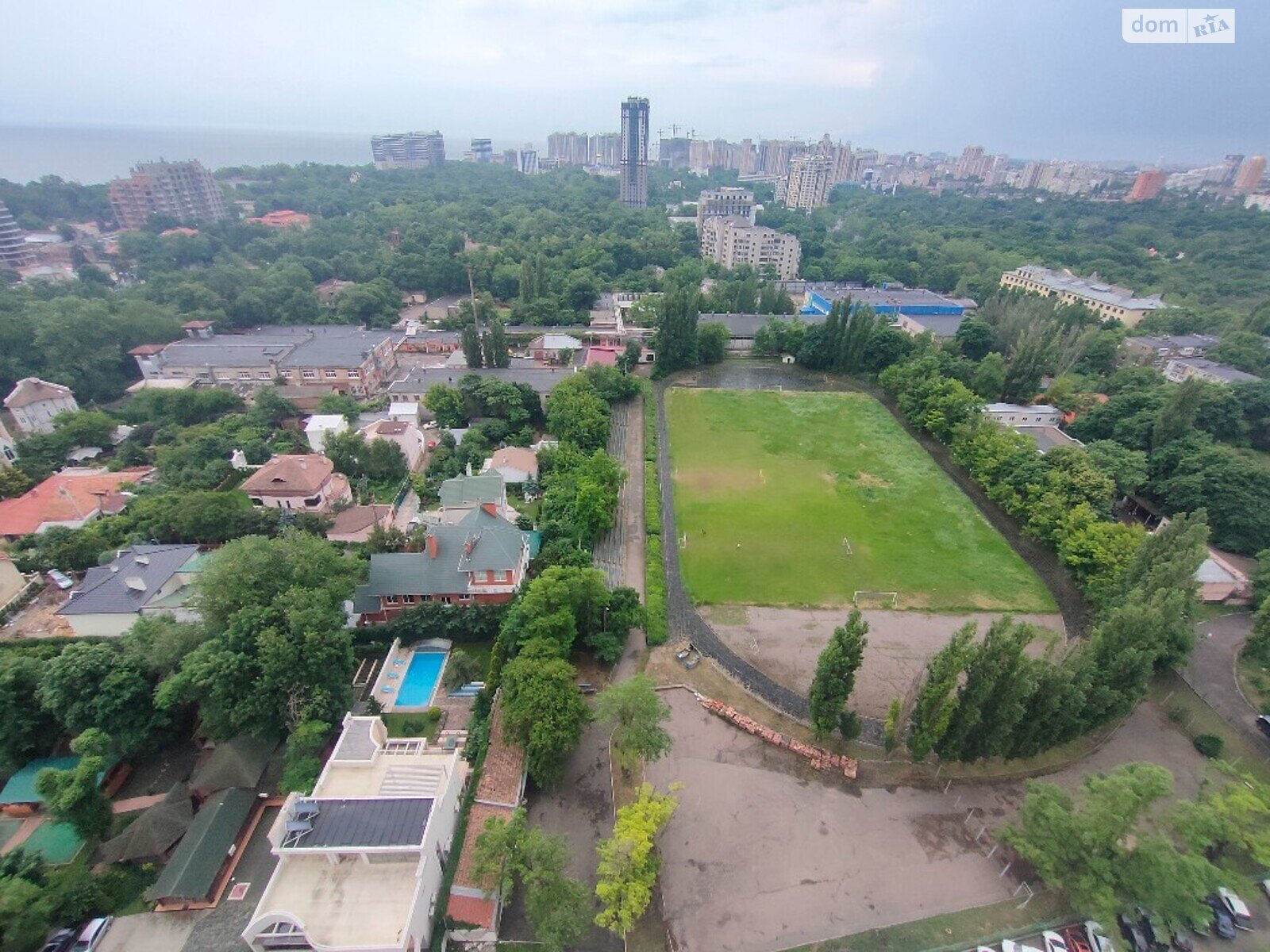 Продаж п`ятикімнатної квартири в Одесі, на бул. Французький, район Приморський фото 1