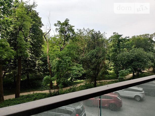 Продаж трикімнатної квартири в Одесі, на бул. Французький 86/5, район Приморський фото 1 Продаж трикімнатної квартири в Одесі, на бул. Французький 86/5, район Приморський фото 1