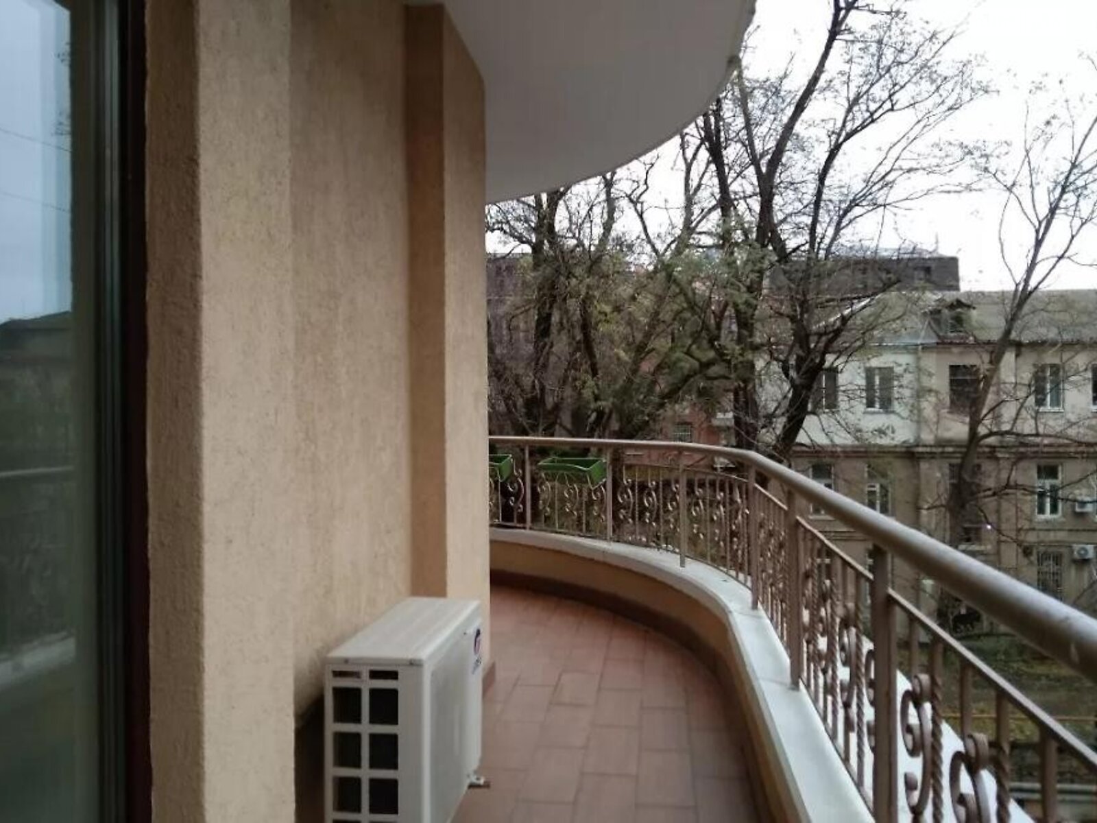 Продаж двокімнатної квартири в Одесі, на бул. Французький 13А, район Приморський фото 1 Продаж двокімнатної квартири в Одесі, на бул. Французький 13А, район Приморський фото 1