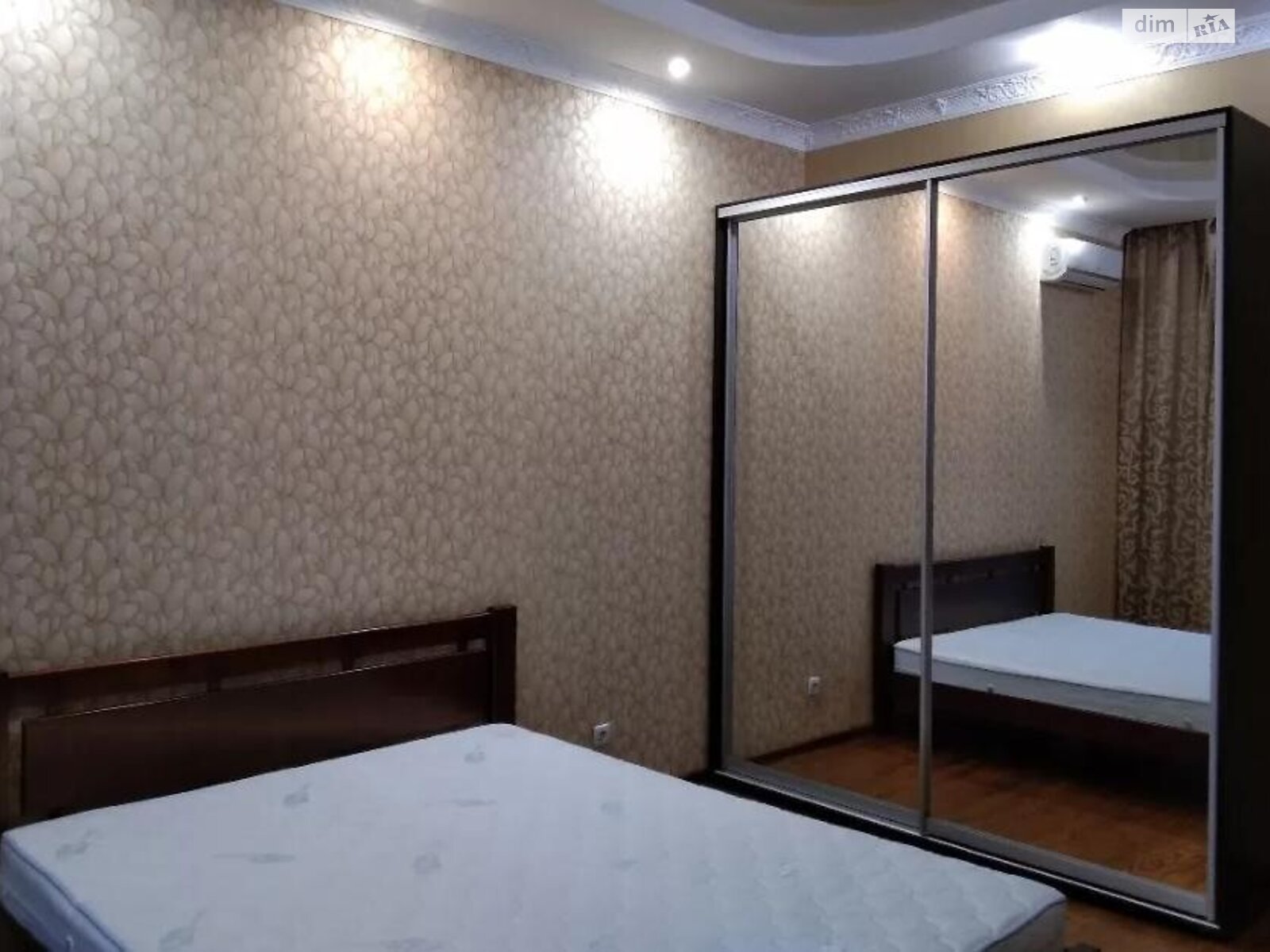 Продаж двокімнатної квартири в Одесі, на бул. Французький 13А, район Приморський фото 1 Продаж двокімнатної квартири в Одесі, на бул. Французький 13А, район Приморський фото 1