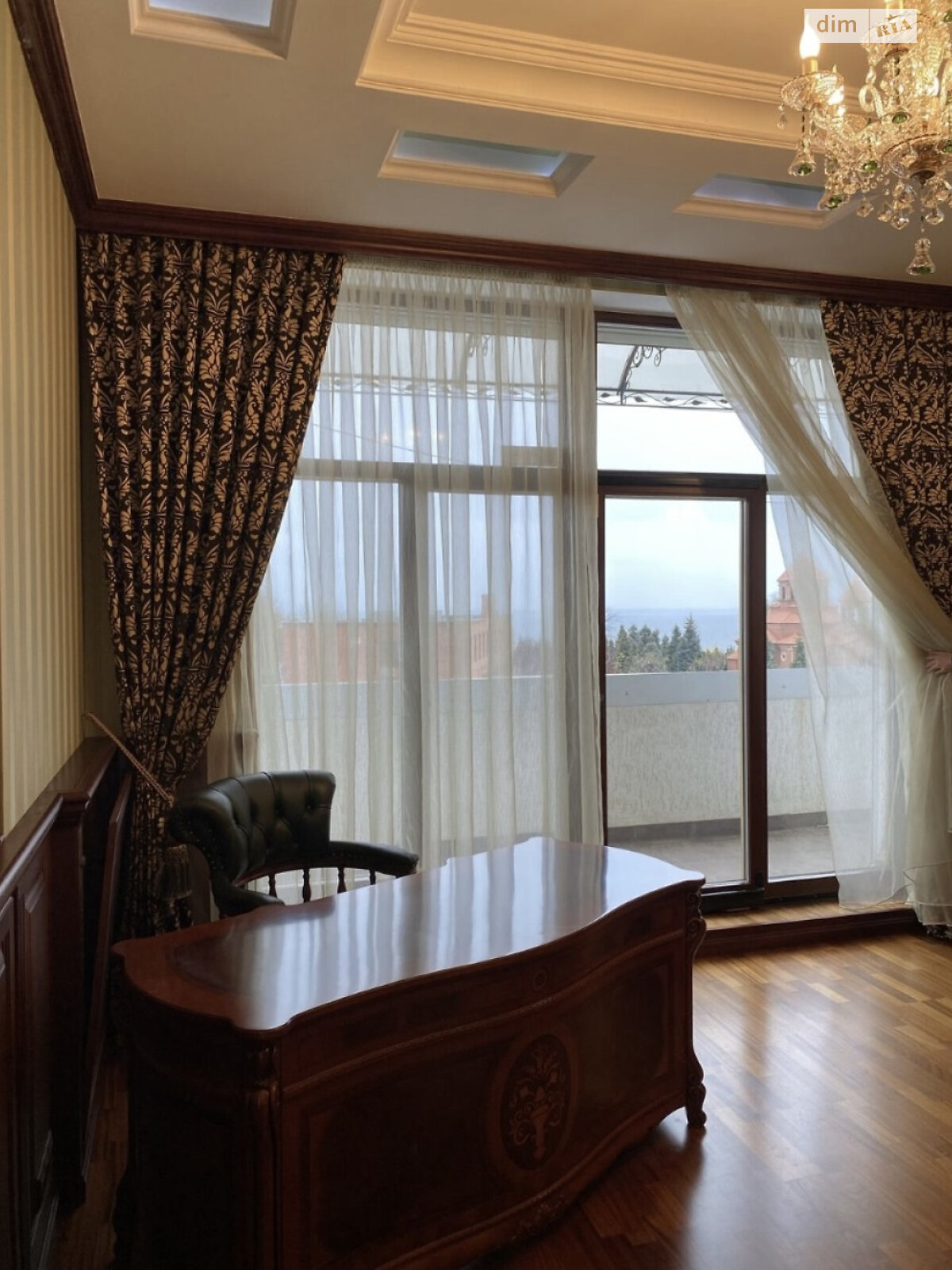 Продаж трикімнатної квартири в Одесі, на плато Аркадійське, район Приморський фото 1 Продаж трикімнатної квартири в Одесі, на плато Аркадійське, район Приморський фото 1