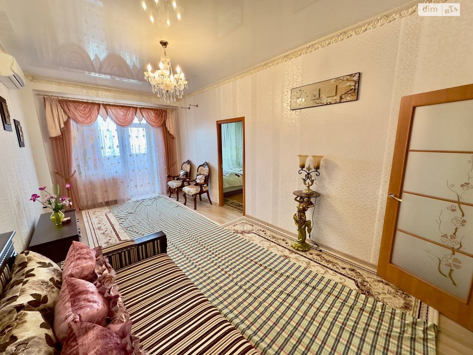 Продажа двухкомнатной квартиры в Одессе, на ул. Армейская 8Г, район Приморский фото 1