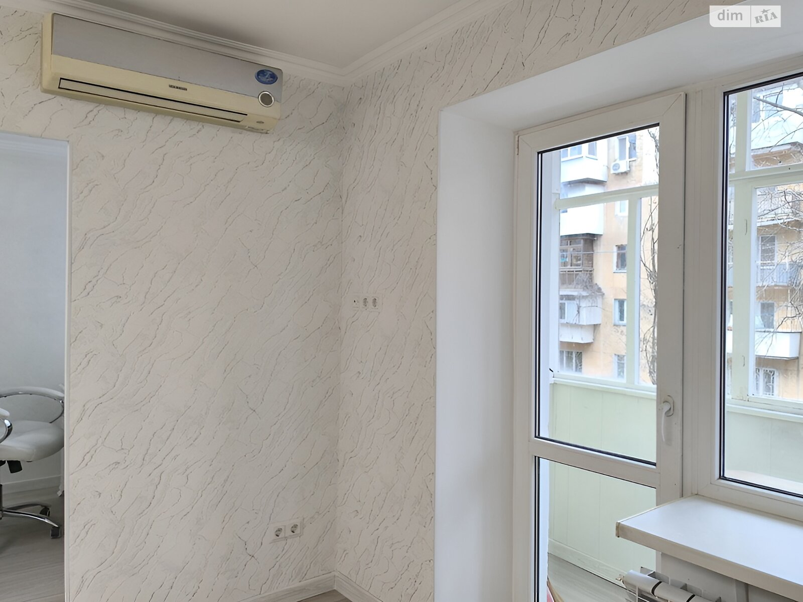 Продаж двокімнатної квартири в Одесі, на вул. Армійська, район Приморський фото 1 Продаж двокімнатної квартири в Одесі, на вул. Армійська, район Приморський фото 1