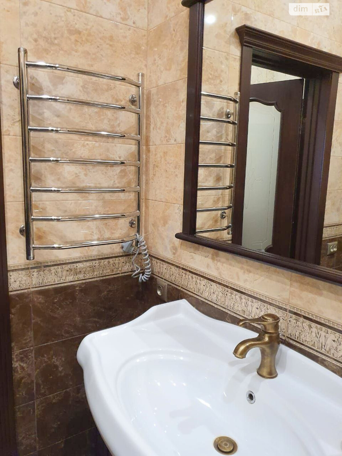 Продажа трехкомнатной квартиры в Одессе, на ул. Армейская 8В, район Приморский фото 1 Продажа трехкомнатной квартиры в Одессе, на ул. Армейская 8В, район Приморский фото 1