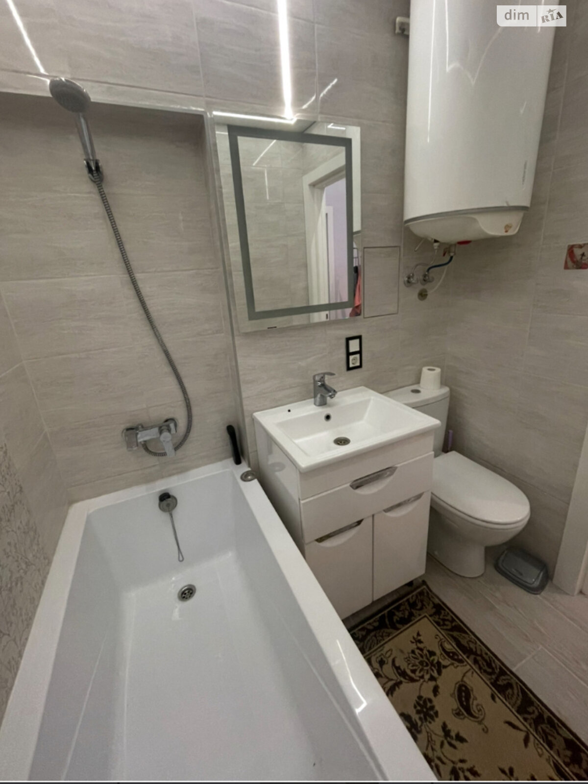 Продажа трехкомнатной квартиры в Одессе, на ул. Армейская, район Приморский фото 1 Продажа трехкомнатной квартиры в Одессе, на ул. Армейская, район Приморский фото 1