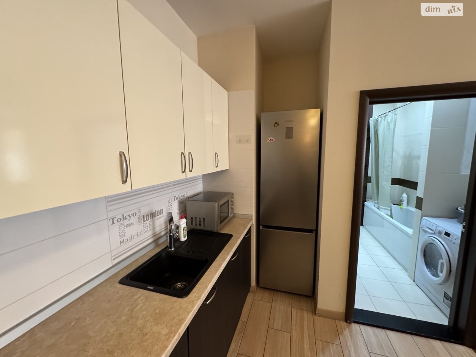 Продажа двухкомнатной квартиры в Одессе, на ул. Армейская 8Г, район Приморский фото 1 Продажа двухкомнатной квартиры в Одессе, на ул. Армейская 8Г, район Приморский фото 1