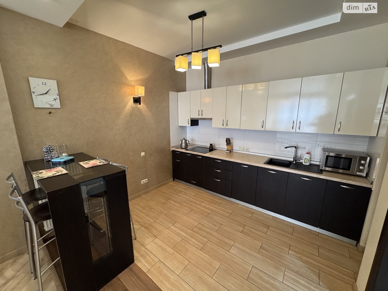 Продажа двухкомнатной квартиры в Одессе, на ул. Армейская 8Г, район Приморский фото 1 Продажа двухкомнатной квартиры в Одессе, на ул. Армейская 8Г, район Приморский фото 1