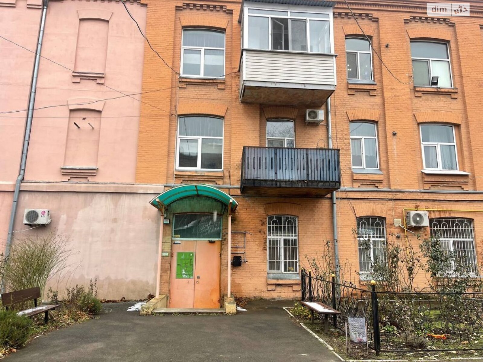 Продаж трикімнатної квартири в Одесі, на вул. Артилерійська, район Приморський фото 1