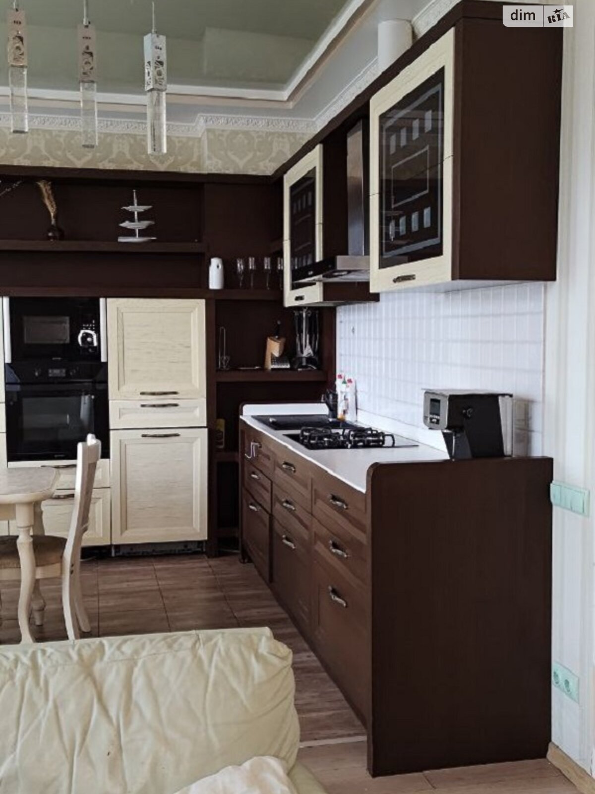 Продажа трехкомнатной квартиры в Одессе, на ул. Артура Савельева 4, кв. 6, район Приморский фото 1