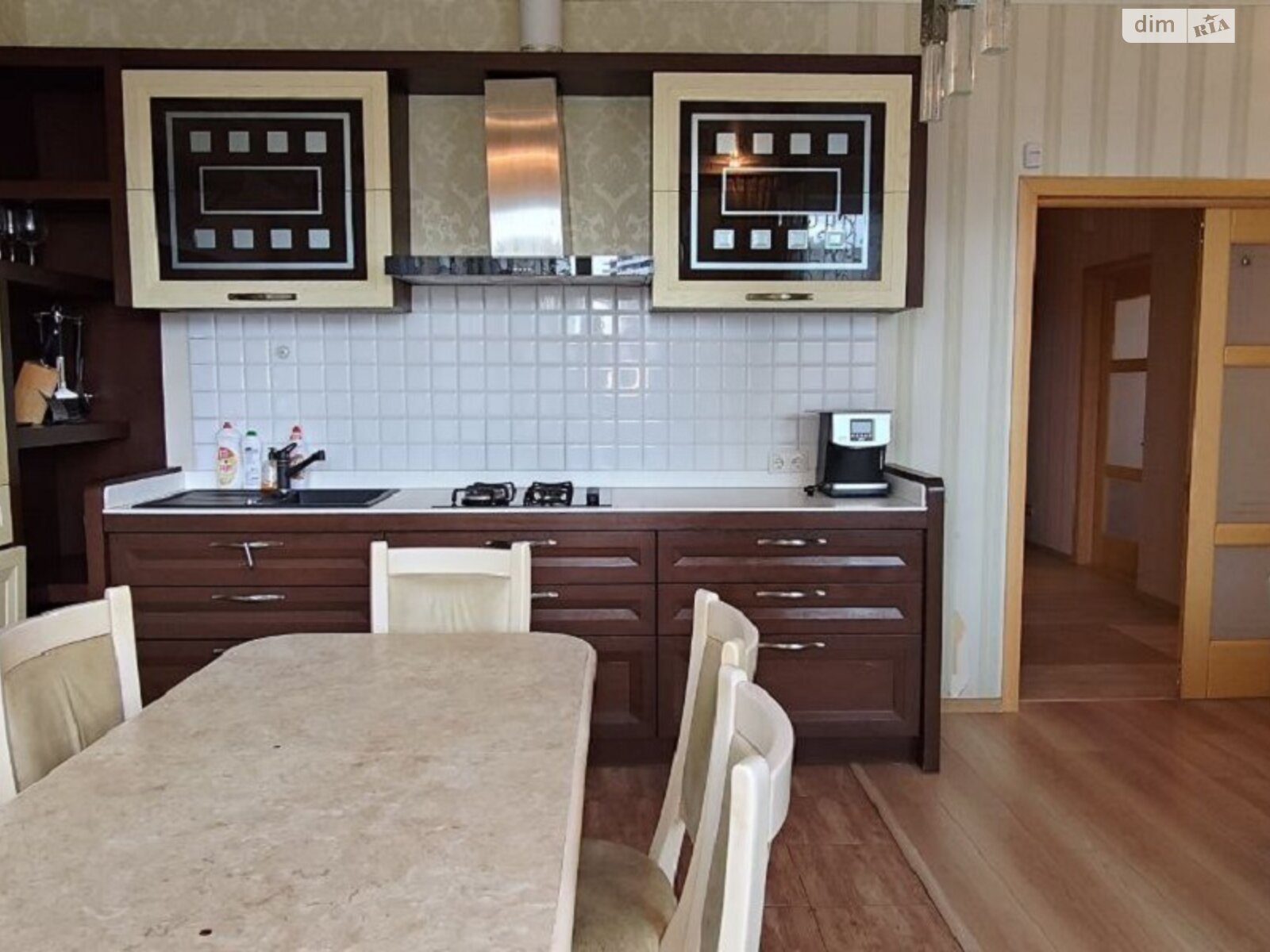 Продажа трехкомнатной квартиры в Одессе, на ул. Артура Савельева 4, кв. 6, район Приморский фото 1